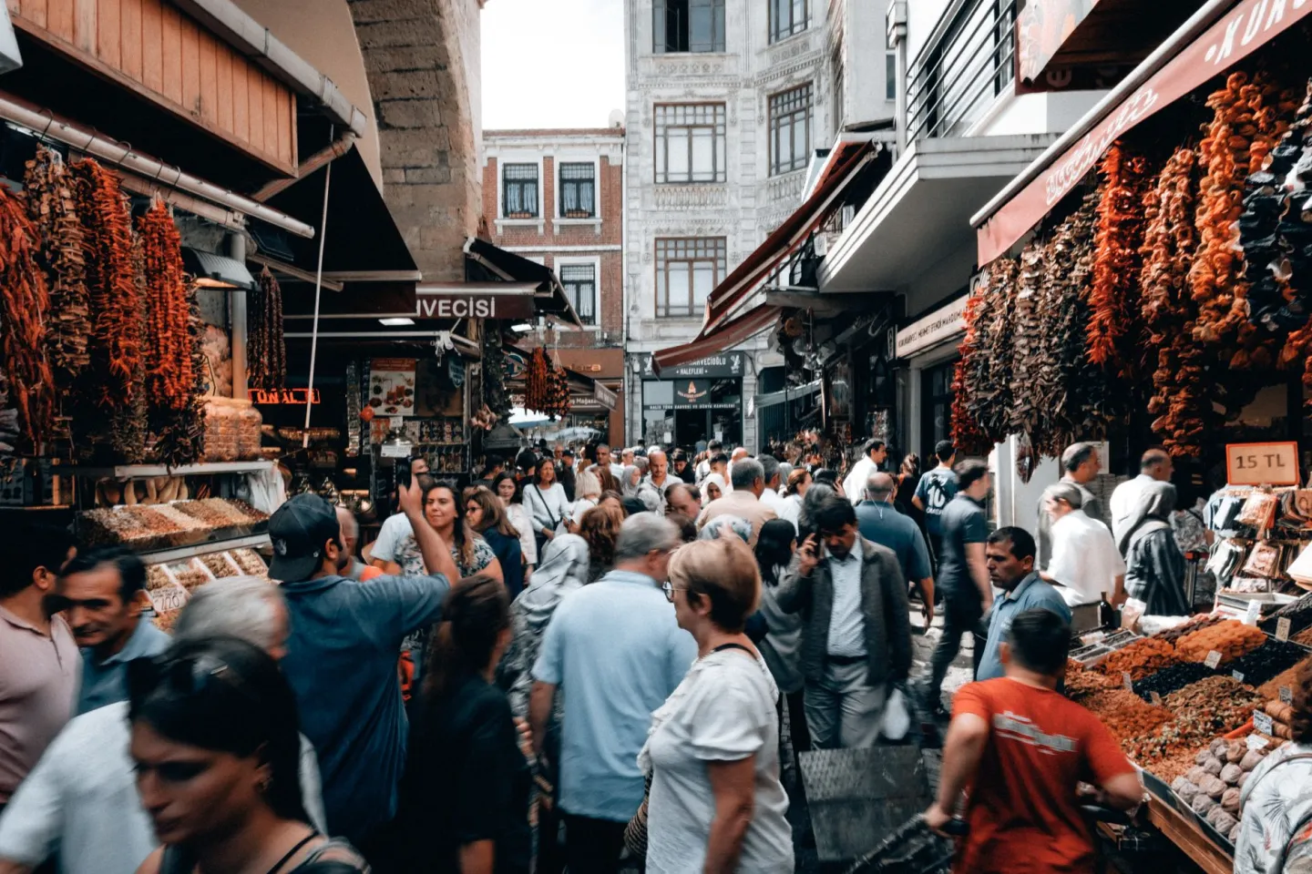 Trendyol'da En Çok Satış Yapan Kategoriler: Satıcı Rehberi